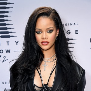   Rihanna assiste à la deuxième journée de presse pour Rihanna's Savage X Fenty Show Vol.  2.
